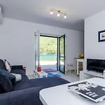 Barbara - Two Bedroom Ferienhaus *