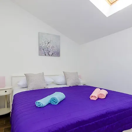 Barbara - Two Bedroom Prázdninový dům