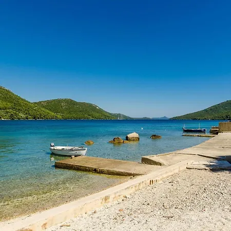 Barbara - Two Bedroom Prázdninový dům