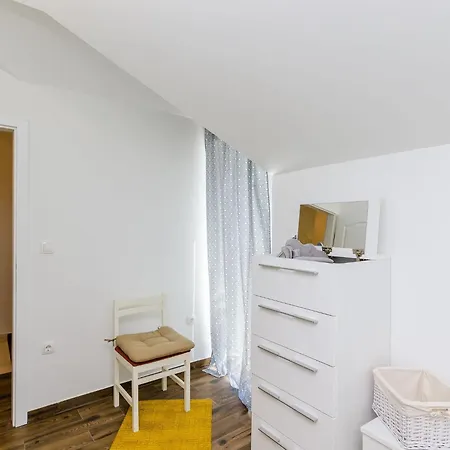 Ferienhaus Barbara - Two Bedroom Ston